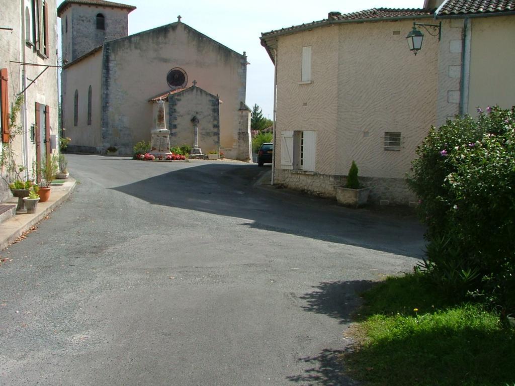 Le Petit Lavoir Saint-Paul-Lizonne Eksteriør billede