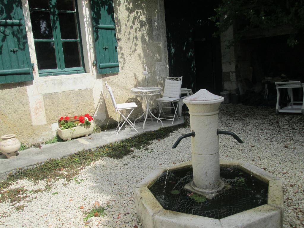 Le Petit Lavoir Saint-Paul-Lizonne Eksteriør billede