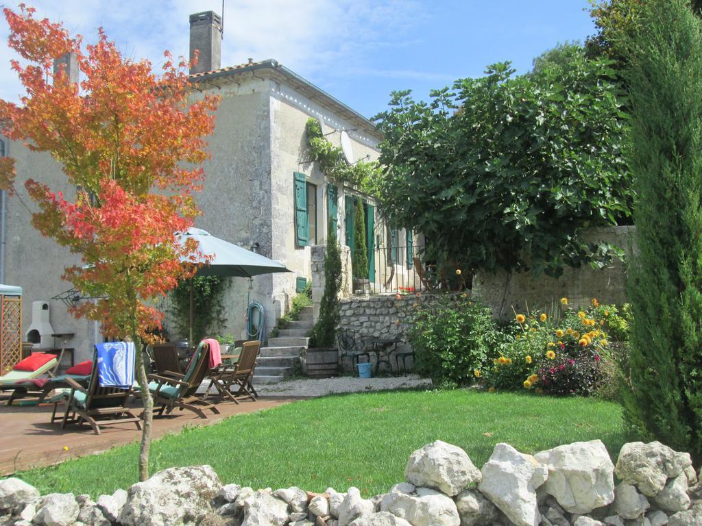 Le Petit Lavoir Saint-Paul-Lizonne Eksteriør billede